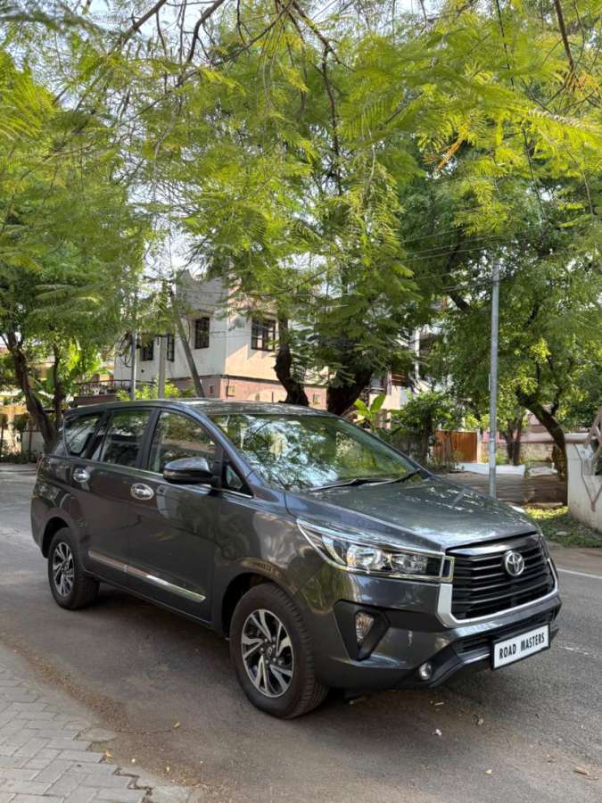 Toyota Innova Crysta